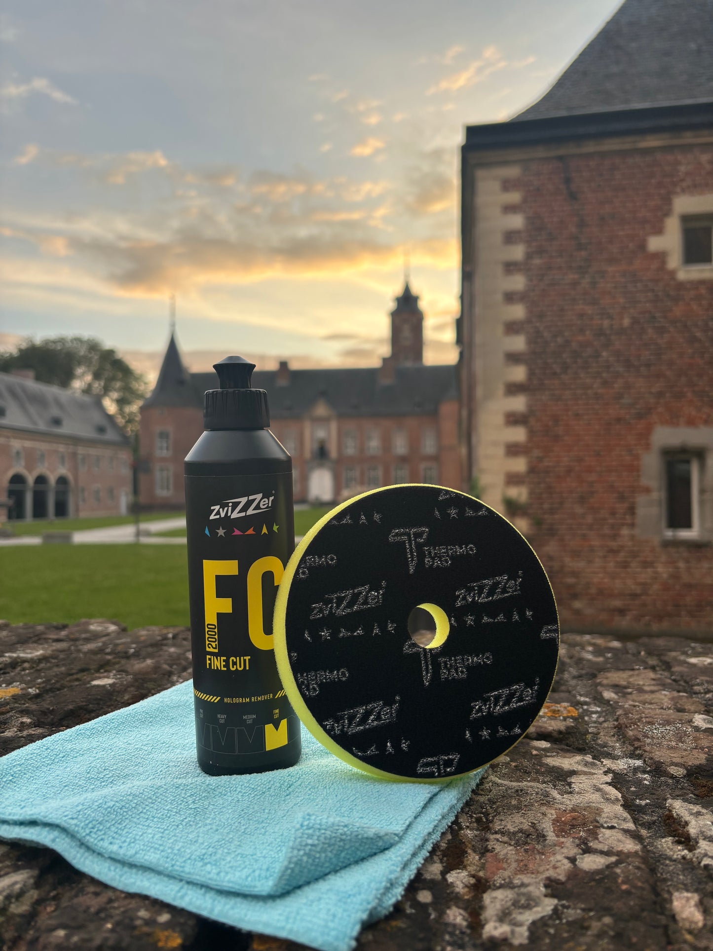 Zvizzer FC 2000 – Fine Cut polish, 250 ml