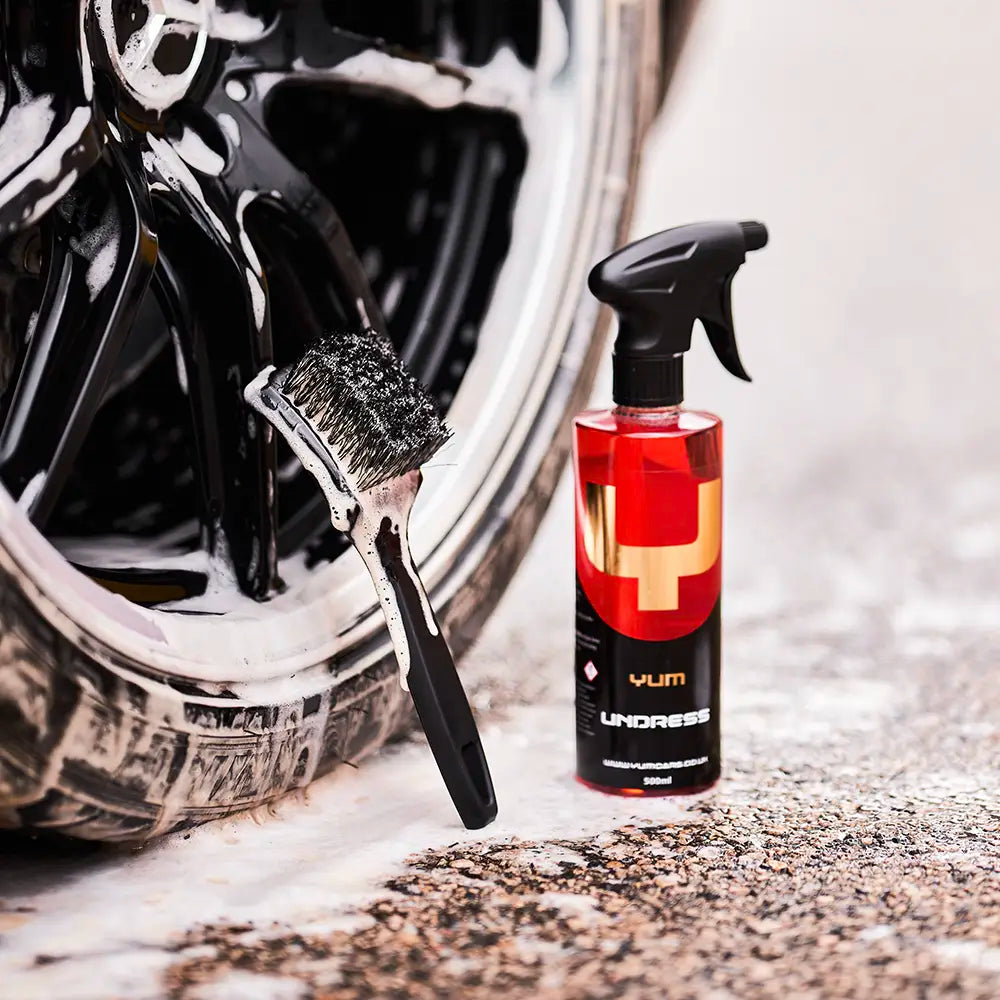 YumCars Undress – Rubber & Bandenreiniger